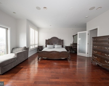 601 Poplar Street - Photo Thumbnail 24