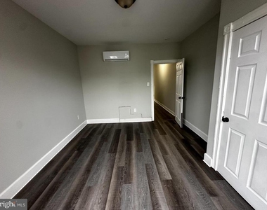 5729 Pine Street - Photo Thumbnail 7