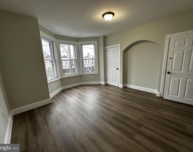 5729 Pine Street - Photo Thumbnail 15