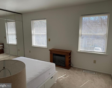 98 William Patterson Ct - Photo Thumbnail 12