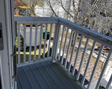 98 William Patterson Ct - Photo Thumbnail 9