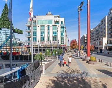 147 Waterfront Street - Photo Thumbnail 54
