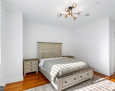 147 Waterfront Street - Photo Thumbnail 37