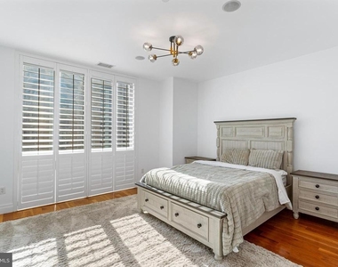 147 Waterfront Street - Photo Thumbnail 36