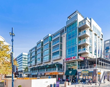 147 Waterfront Street - Photo Thumbnail 53