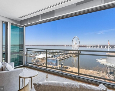 147 Waterfront Street - Photo Thumbnail 8