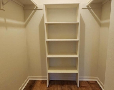 18512 Boysenberry Drive - Photo Thumbnail 11