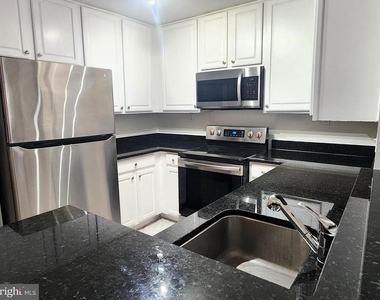 18512 Boysenberry Drive - Photo Thumbnail 6