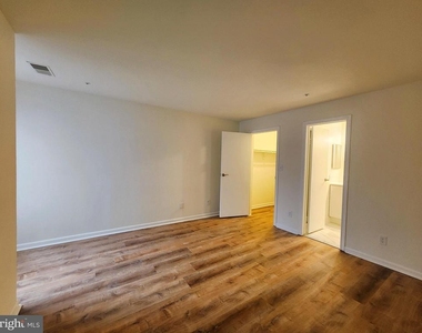18512 Boysenberry Drive - Photo Thumbnail 9