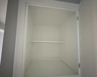 8 Russell Avenue - Photo Thumbnail 16