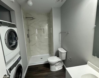 8 Russell Avenue - Photo Thumbnail 18