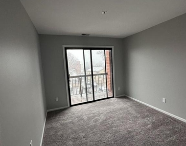 8 Russell Avenue - Photo Thumbnail 23