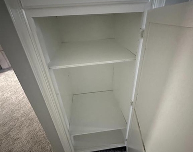 8 Russell Avenue - Photo Thumbnail 17