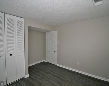 507 Smoketree Court - Photo Thumbnail 17