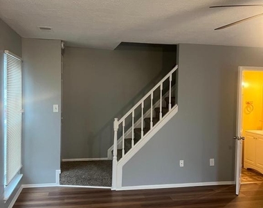 202 Jennifer Drive - Photo Thumbnail 21