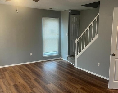 202 Jennifer Drive - Photo Thumbnail 20
