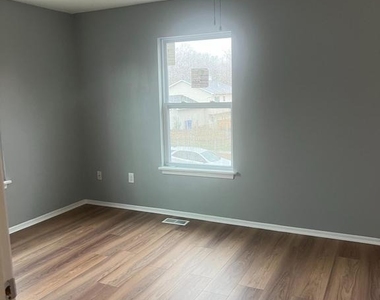 202 Jennifer Drive - Photo Thumbnail 27