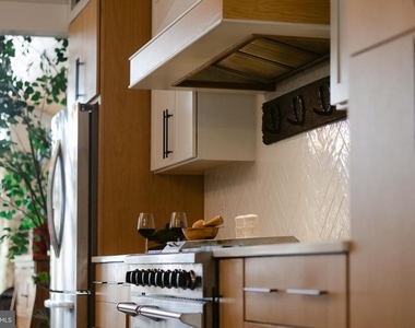 13230 Falls Road - Photo Thumbnail 9