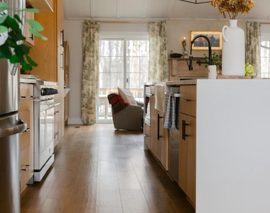 13230 Falls Road - Photo Thumbnail 8
