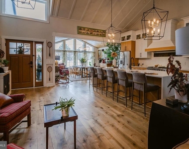 13230 Falls Road - Photo Thumbnail 5