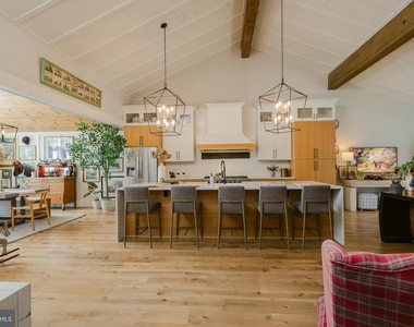 13230 Falls Road - Photo Thumbnail 7