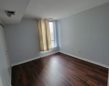 6711 Park Heights Avenue - Photo Thumbnail 5