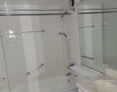 6711 Park Heights Avenue - Photo Thumbnail 10