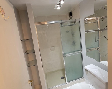 6711 Park Heights Avenue - Photo Thumbnail 8