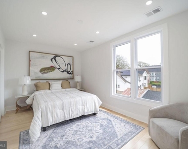 3309 22nd Street Ne - Photo Thumbnail 24