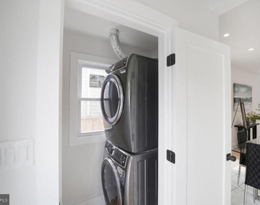 3309 22nd Street Ne - Photo Thumbnail 34
