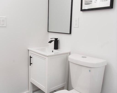 3309 22nd Street Ne - Photo Thumbnail 9