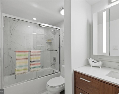 2141 Wisconsin Avenue Nw - Photo Thumbnail 6