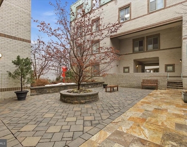 2141 Wisconsin Avenue Nw - Photo Thumbnail 12