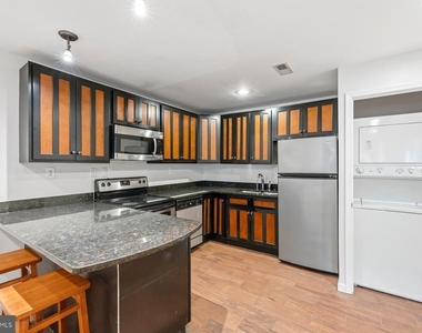 145 Randolph Place Nw - Photo Thumbnail 7