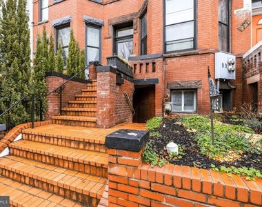 145 Randolph Place Nw - Photo Thumbnail 1