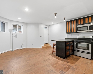 145 Randolph Place Nw - Photo Thumbnail 4