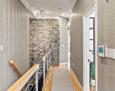 1224 R Street Nw - Photo Thumbnail 11