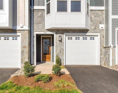2022 Calico Ct - Photo Thumbnail 3