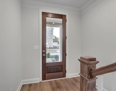 2022 Calico Ct - Photo Thumbnail 8