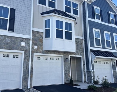2022 Calico Ct - Photo Thumbnail 5