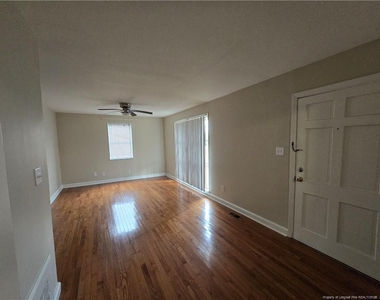 479 Mcbain Drive - Photo Thumbnail 8