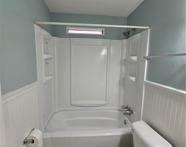 479 Mcbain Drive - Photo Thumbnail 13