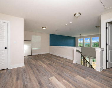 1026 Abbott Street - Photo Thumbnail 22