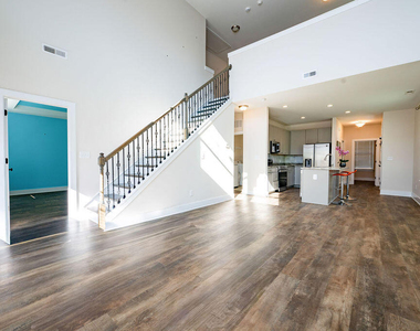 1026 Abbott Street - Photo Thumbnail 16