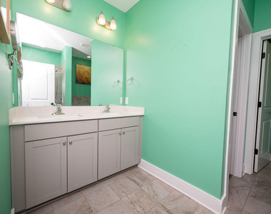 1026 Abbott Street - Photo Thumbnail 10