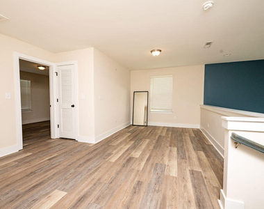 1026 Abbott Street - Photo Thumbnail 18