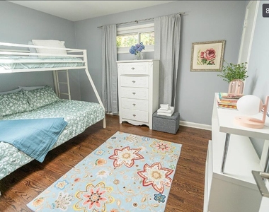 633 Stacy Street - Photo Thumbnail 7