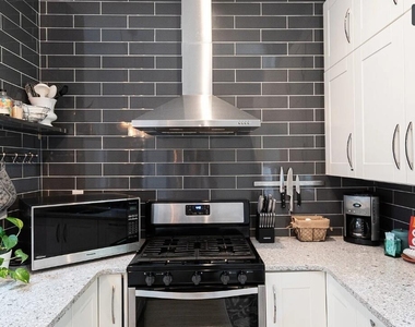 633 Stacy Street - Photo Thumbnail 1