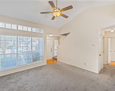 1015 E Yager Ln - Photo Thumbnail 6