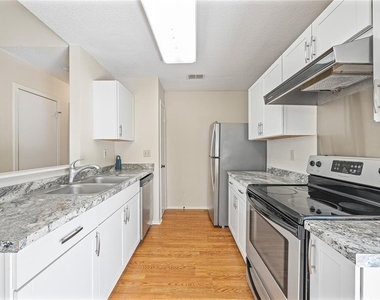 1015 E Yager Ln - Photo Thumbnail 1